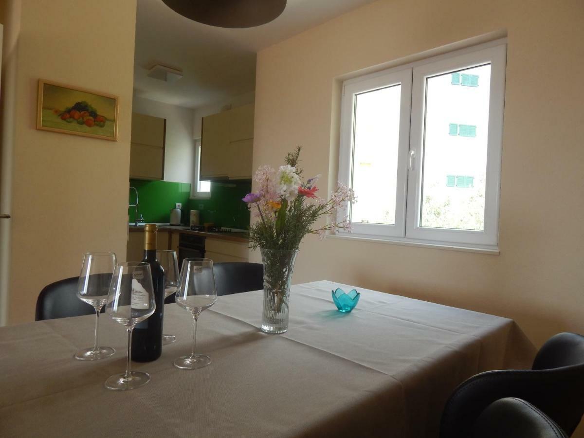 Apartman Karlo Makarska Exterior foto